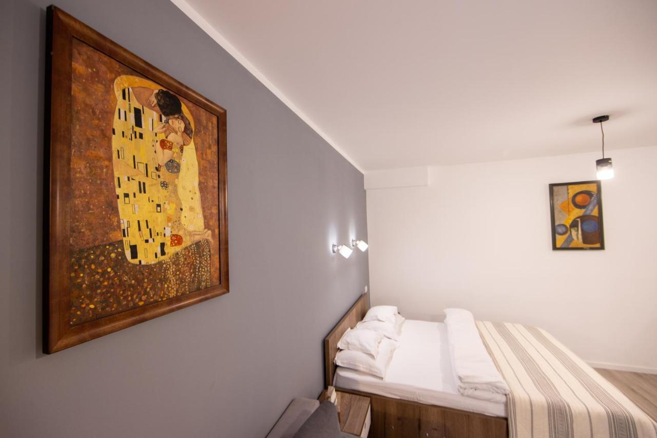 Central Place Apartment Timisoara 2 מראה חיצוני תמונה